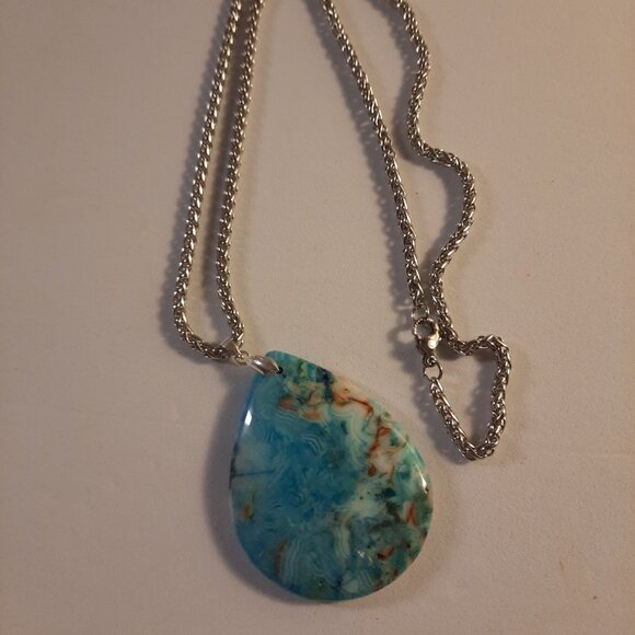 Brand New Naural Stone With Supper Quality Chain - Picture 3 of 4